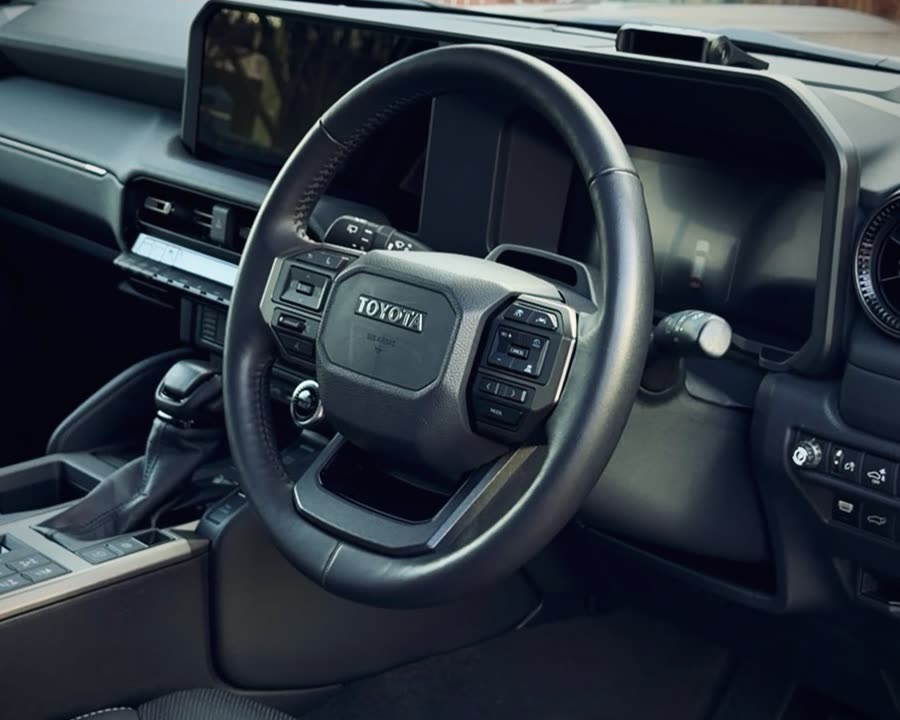 Vehicle steering wheel and dashboard after an Essential Interior detail